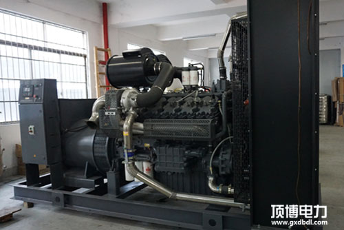 800KW无锡动力广西顶博发电机组制造