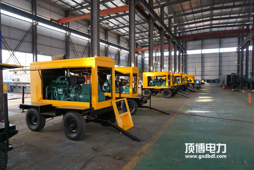 解决广西顶博发电机组制造油箱有水方法及油水分离器更换