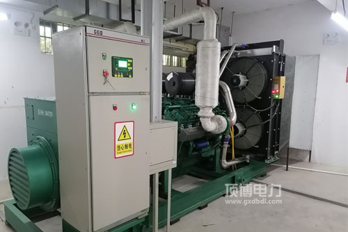 让你了解一下广西顶博发电机组制造生产厂家的柴油机铭牌
