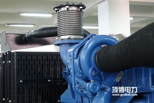 购买广西顶博发电机组制造为什么要选品牌发动机OEM认证厂家